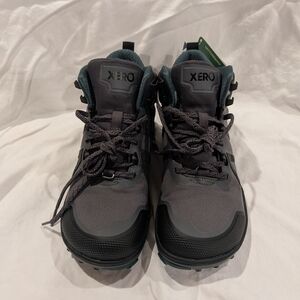 Xero Women's Black Athletic Shoes